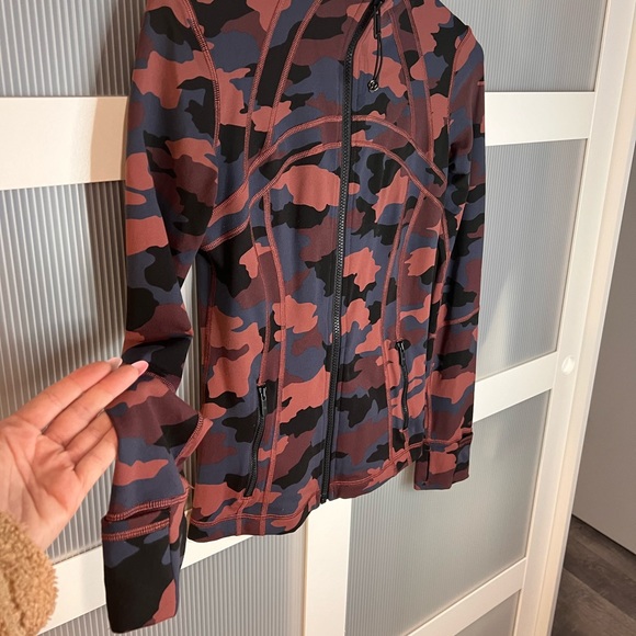 Lululemon women’s define jacket size 4 - Picture 6 of 13